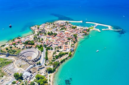 Urlaub in der Türkei: Eine Luftaufnahme von einer Bucht in Side