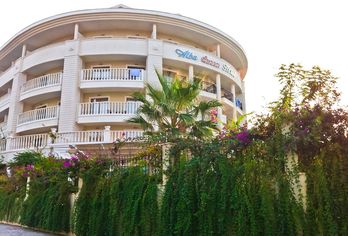 Alba Queen Hotel