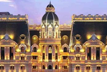 Royal Rose Abu Dhabi, a Curio Collection by Hilton Affiliated Hotel